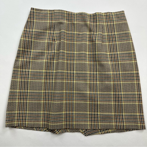 CAbi Plaid Pastime Faux Wrap Skirt Size Medium Style 3584 - Picture 6 of 11